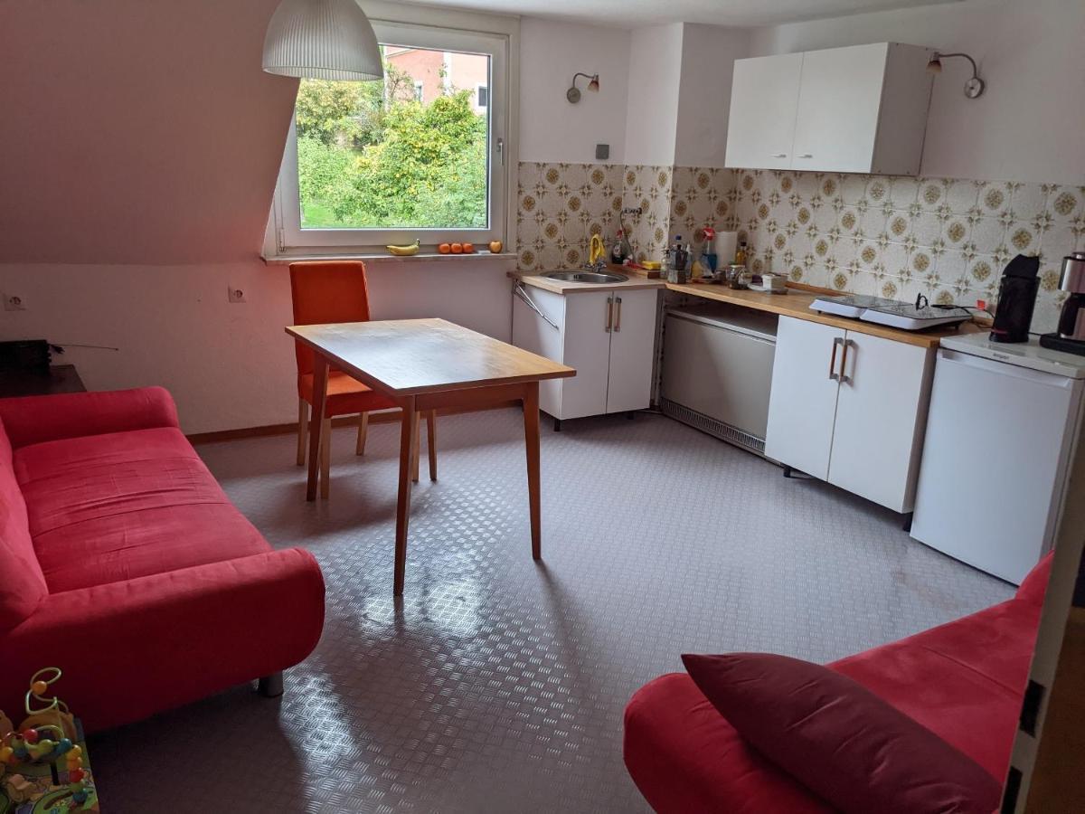 Monkey Factory - Mini Home-Stay Hostel Трабен-Трарбах Екстер'єр фото
